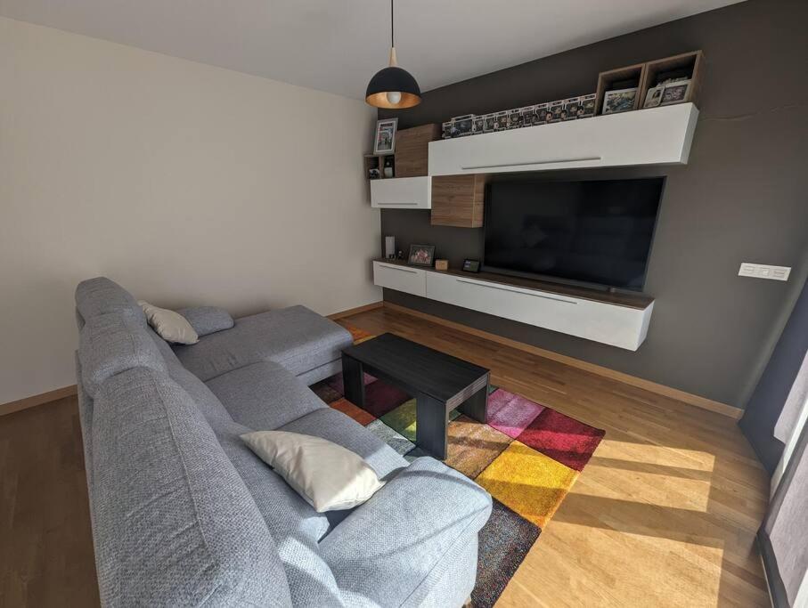 Апартаменти Piso Completo Y Moderno, Бургос Екстер'єр фото